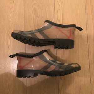Burberry rain shoes